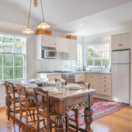 Libeau Cottage - Akaroa Holiday Home 外观 照片