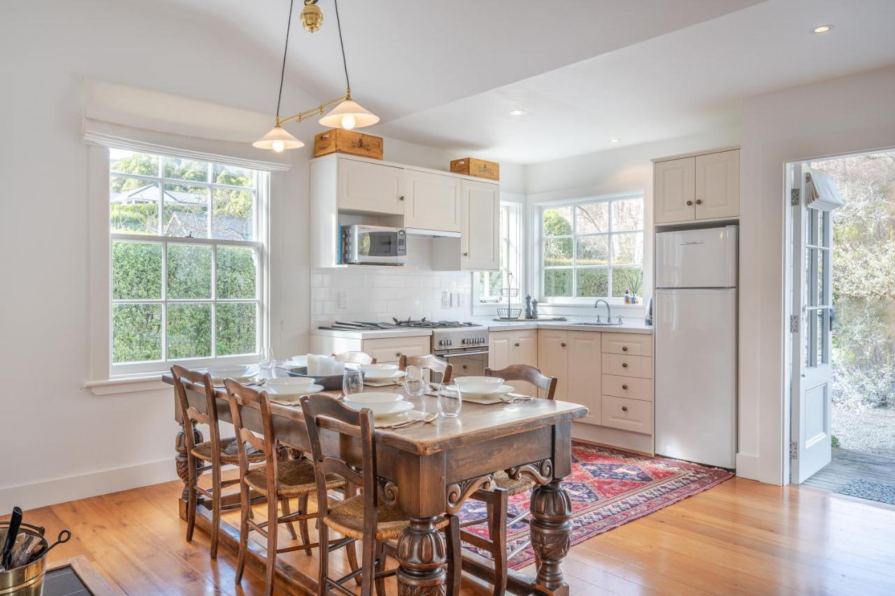 Libeau Cottage - Akaroa Holiday Home 外观 照片